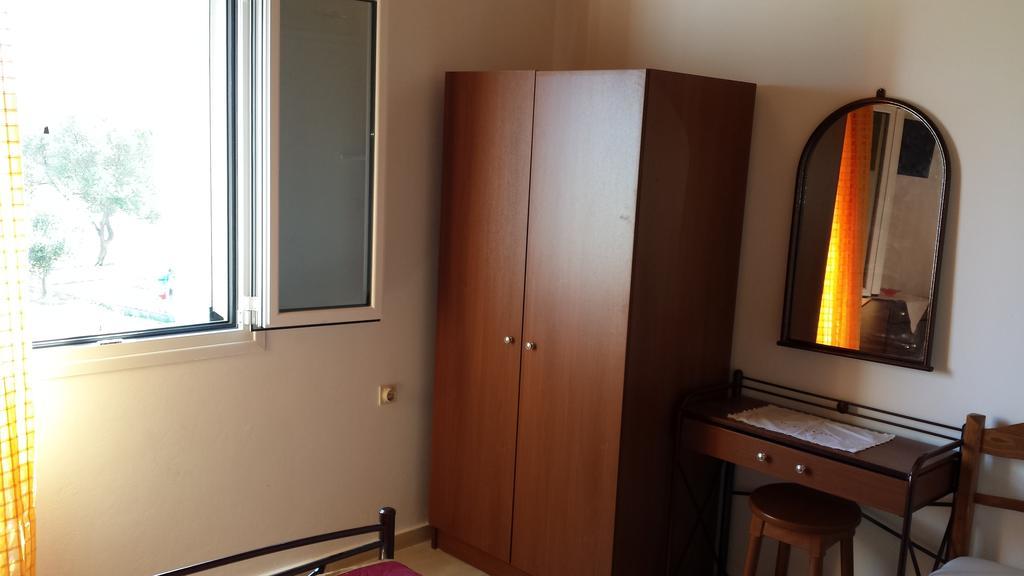 Eva Apartments Svoronata Zimmer foto